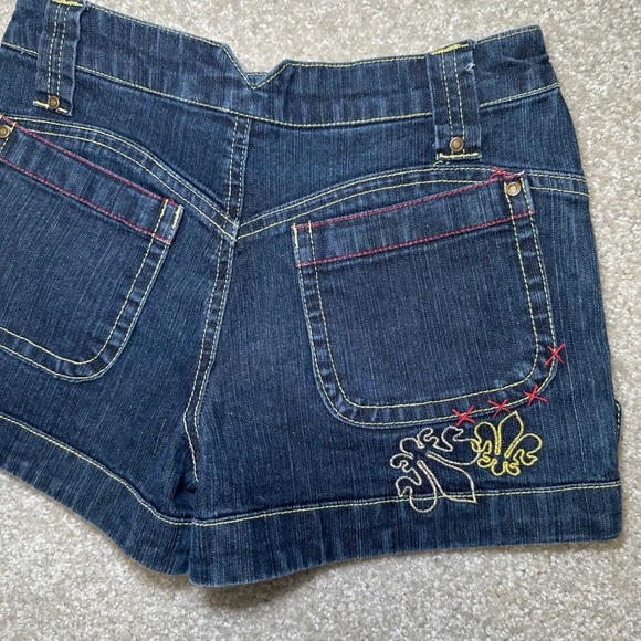 Y2k Vtg‎  Junior Denim Shorts Fleur de Lis Embroidery Embellished Blue Size 10 - Picture 6 of 6